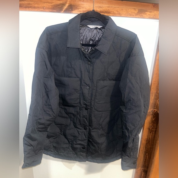 Alpine Design Women’s Quilted Button-up Jacket Size: Large - Picture 4 of 6